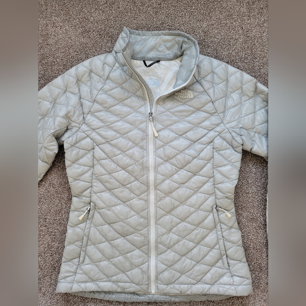 The North Face Women's Thermoball Puffer Full Zip Jacket